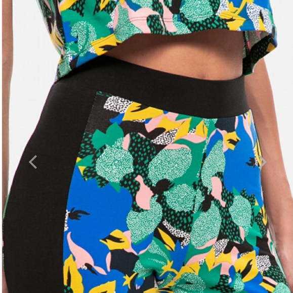Adidas HER Floral Shirt & Tight Short SET - Picture 1 of 9